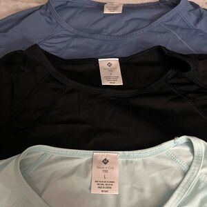 Set of work out tees